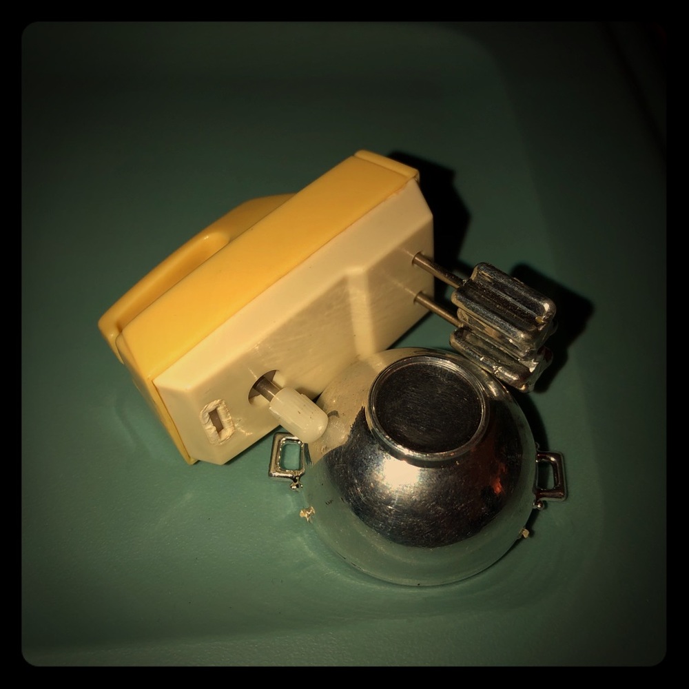 Vintage Barbie Wind-up Blender & Bowl